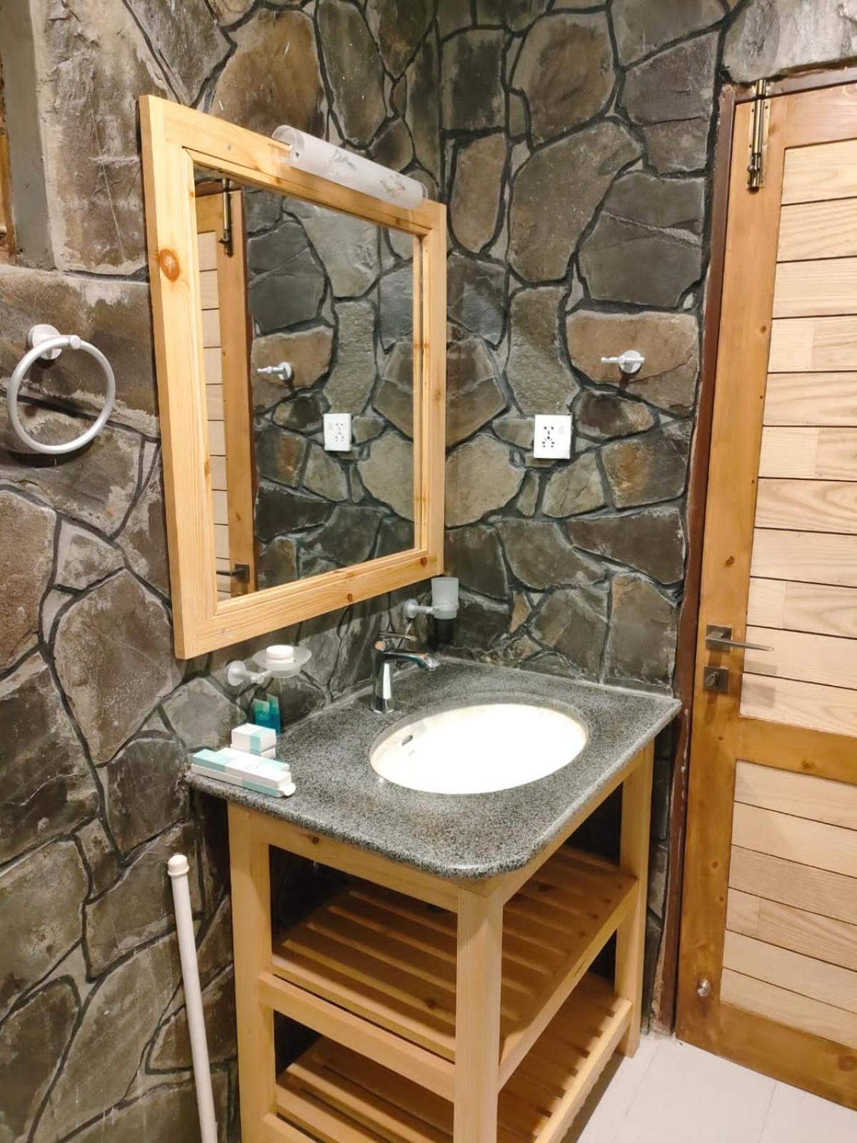 Dream Nest Resorts Skardu Esterno foto