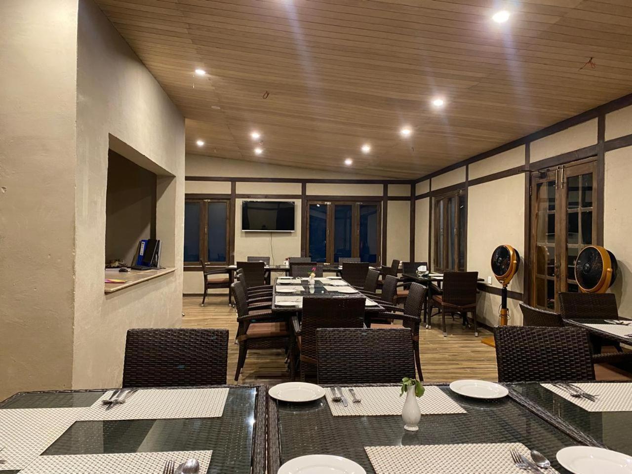 Dream Nest Resorts Skardu Esterno foto